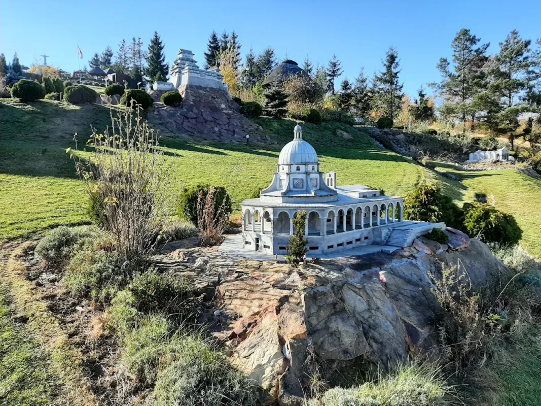 Sabat Krajno PARK Rozrywki i Miniatur